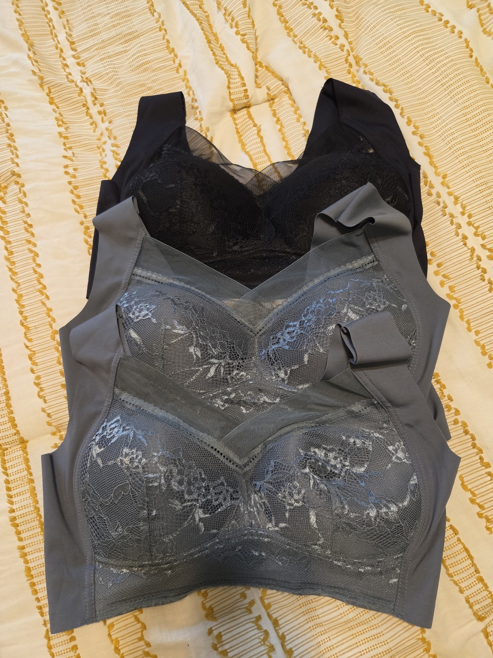 Lace-Trim Comfort Bras - Black & Gray